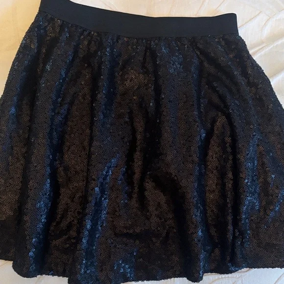 GAP Black Sequin Skirt - Picture 4 of 6